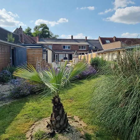 Individuelles Avec Cuisine Commune Frühstückspension Tilloloy