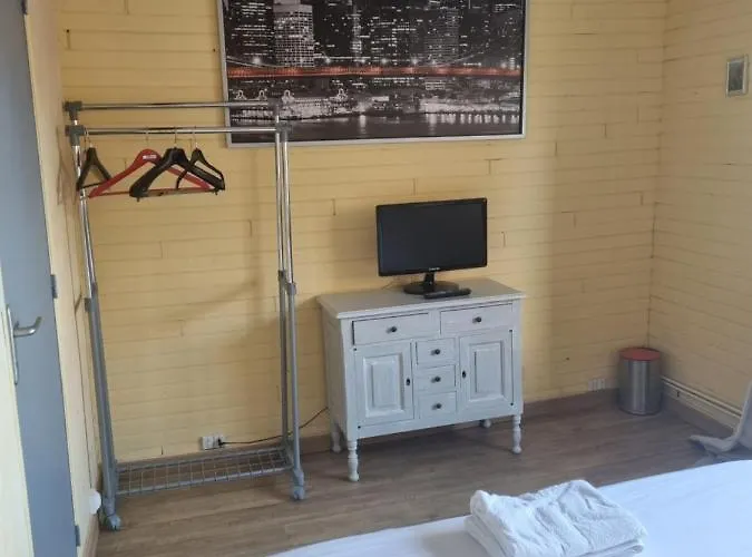 Bed and breakfast Individuelles Avec Cuisine Commune *