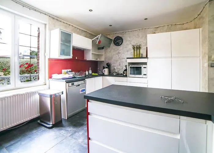 Individuelles Avec Cuisine Commune Bed and breakfast