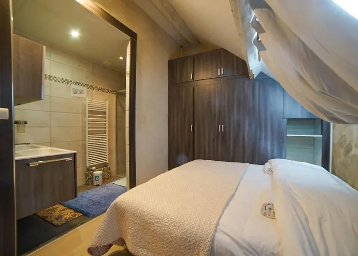 Bed and breakfast Individuelles Avec Cuisine Commune *